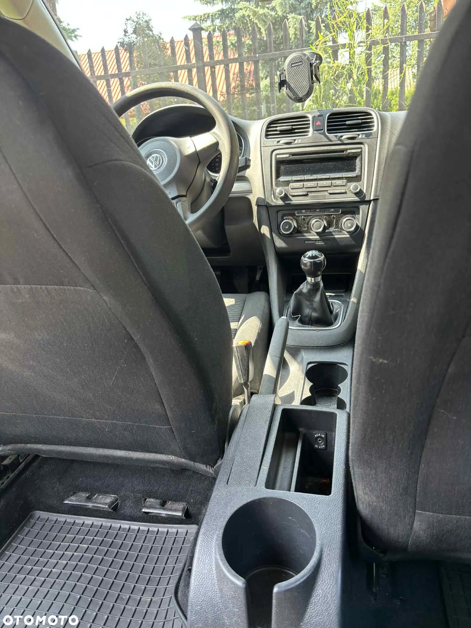 Volkswagen Golf VI 1.6 TDI Comfortline - 16
