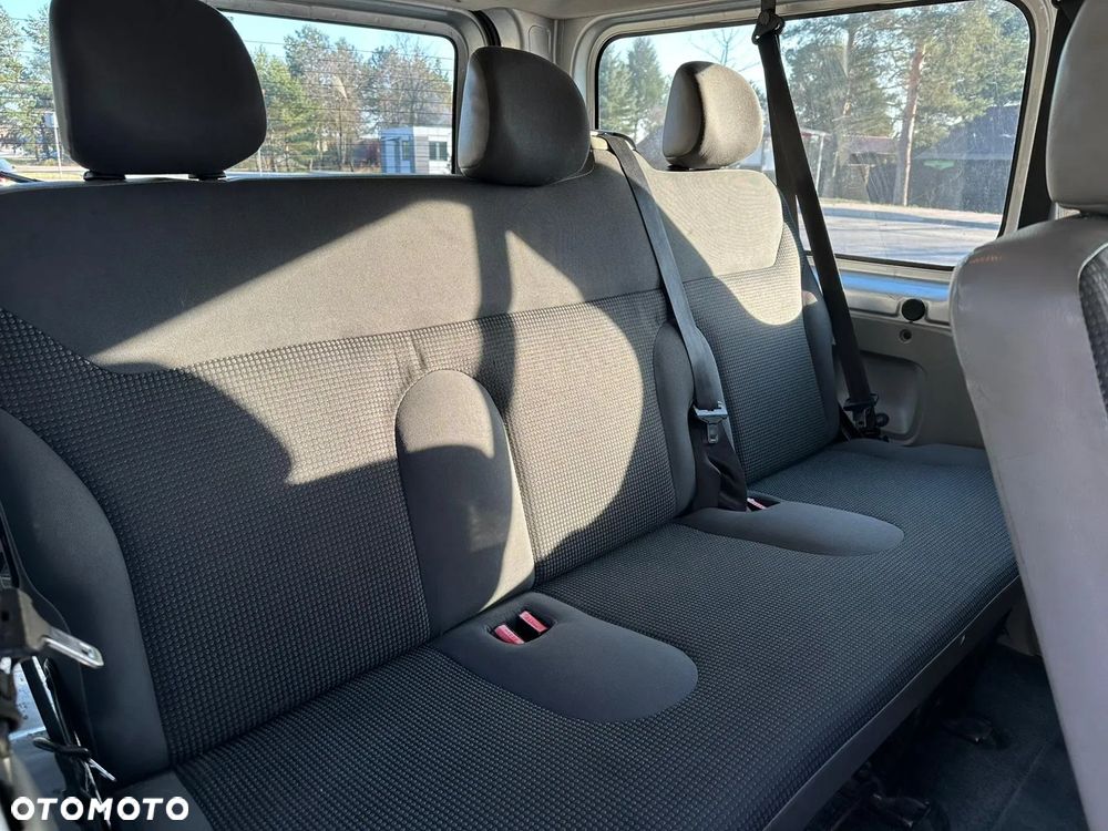 Opel Vivaro - 16