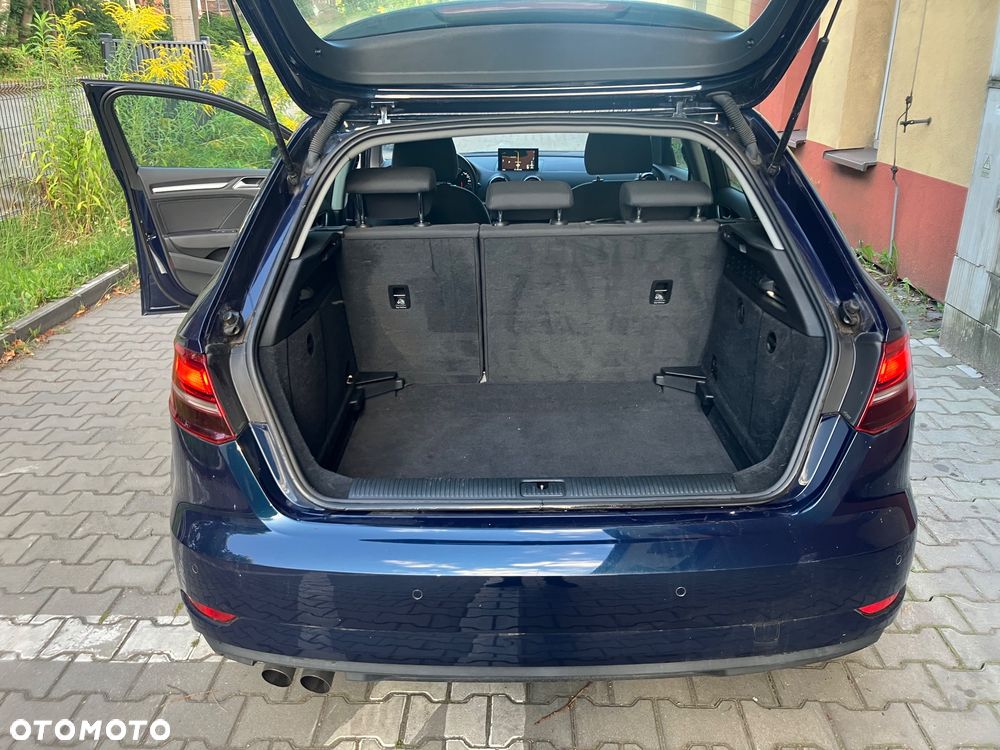 Audi A3 Sportback 2.0 TDI - 11