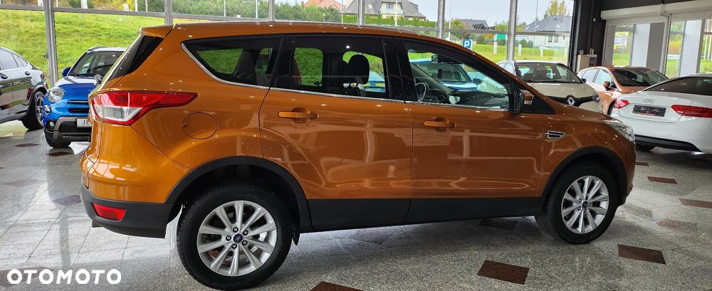 Ford Kuga 2.0 TDCi 2x4 Titanium - 13