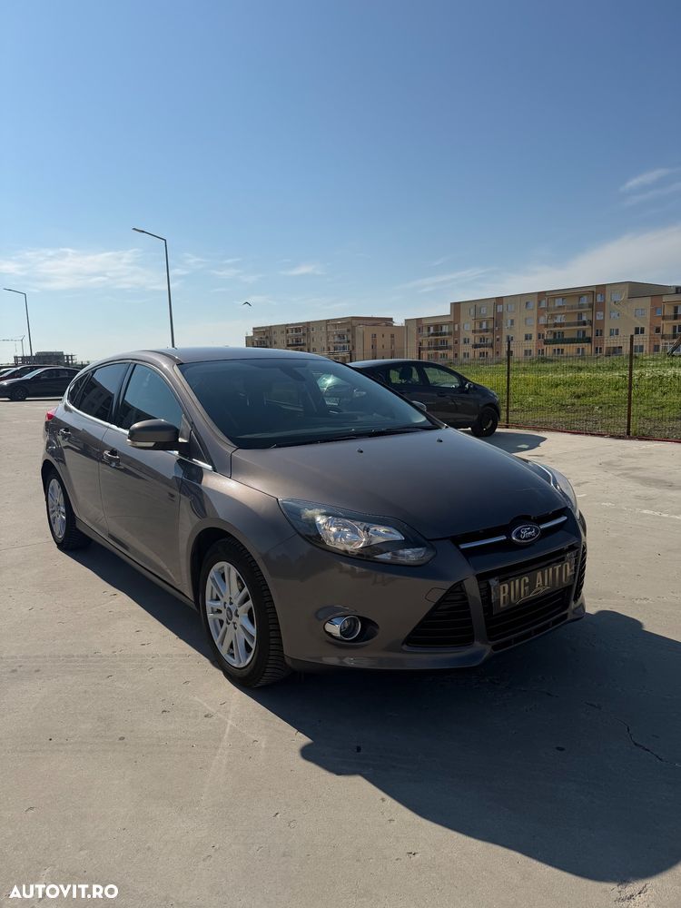 Ford Focus 1.0 EcoBoost Start-Stopp-System TITANIUM - 2