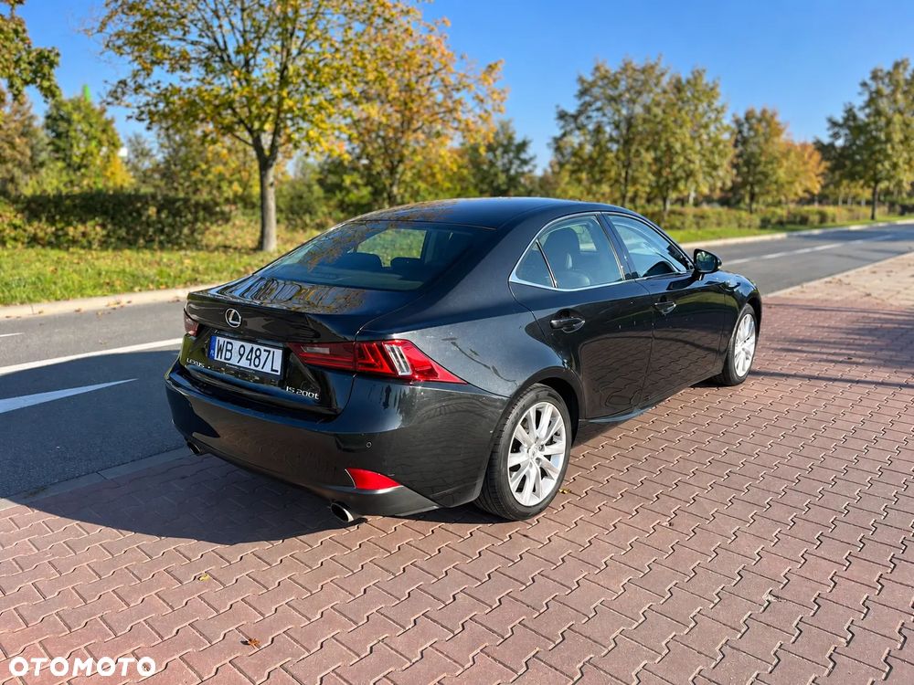 Lexus IS 200t Elite - 13