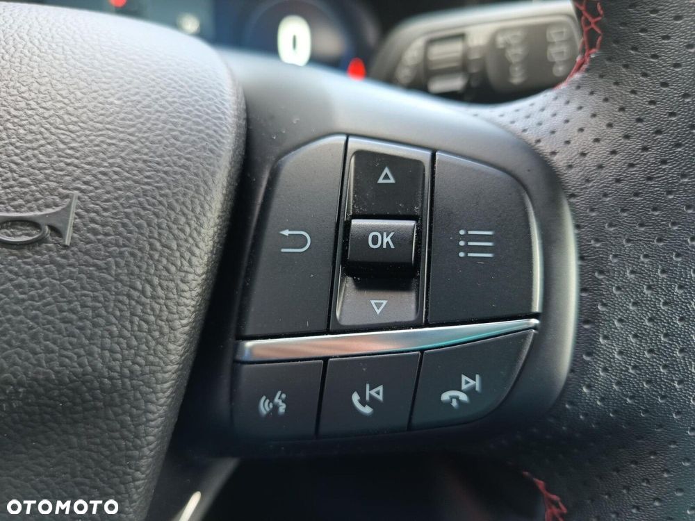 Ford Focus 1.0 EcoBoost ST-Line X - 21