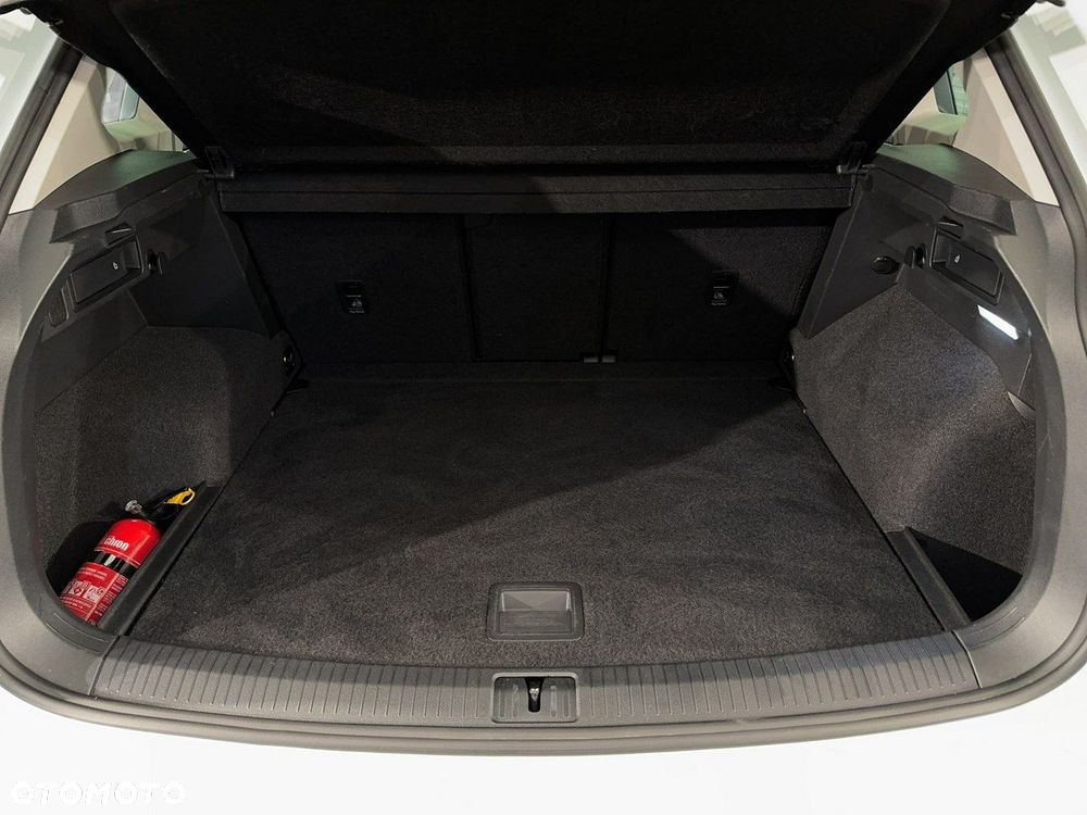 Volkswagen Tiguan - 15