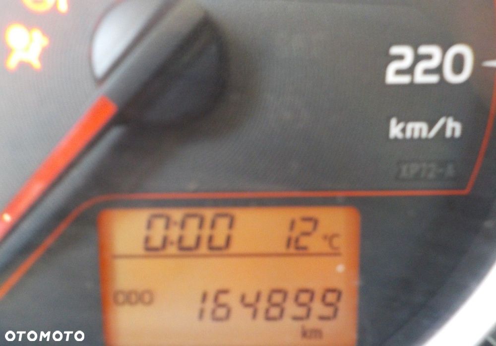 Toyota Yaris - 31
