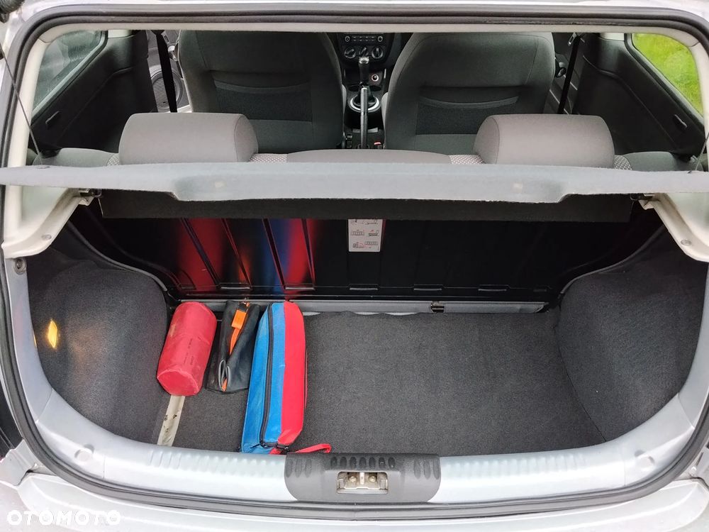 Volkswagen Fox - 16