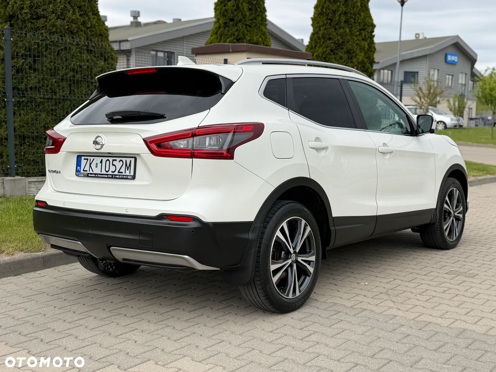 Nissan Qashqai 1.2 DIG-T N-Connecta EU6 - 38