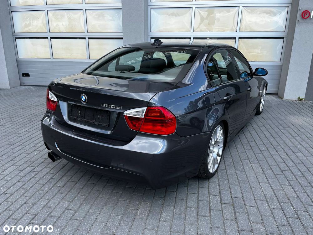 BMW Seria 3 320i - 5