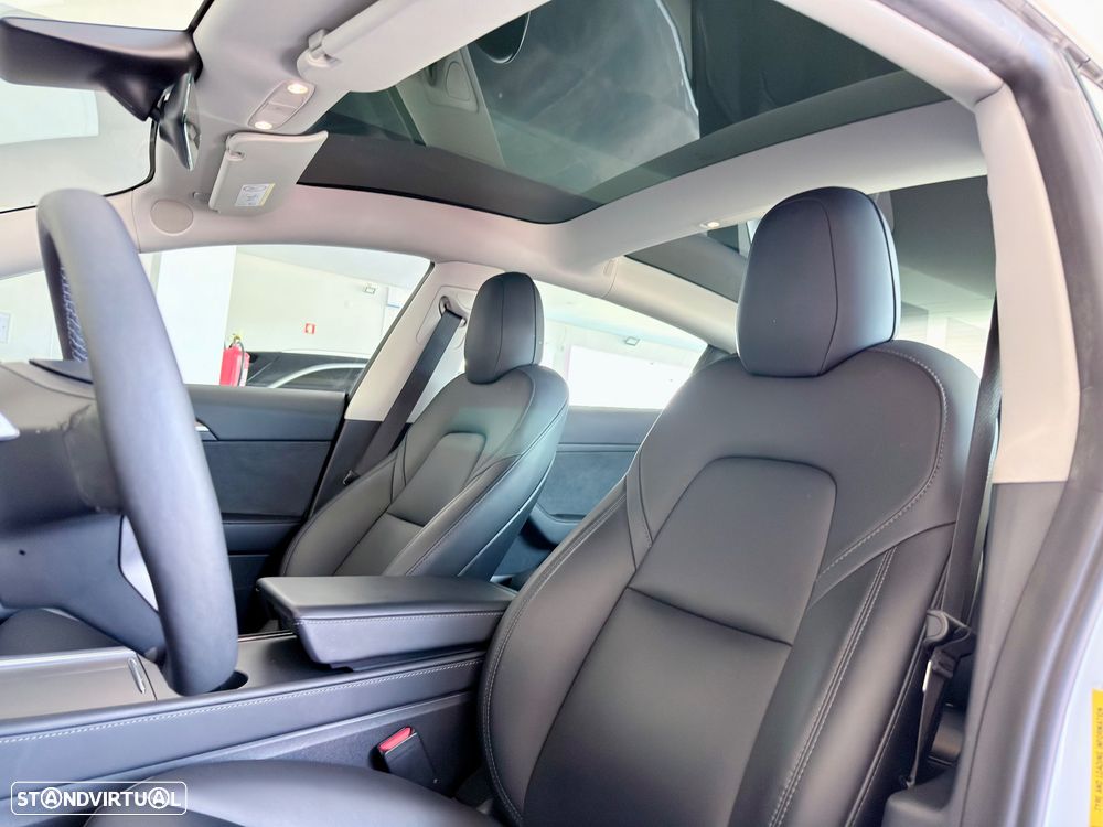 Tesla Model 3 Standard Range Plus RWD - 18