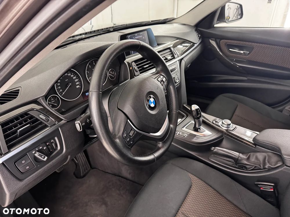 BMW Seria 3 - 14