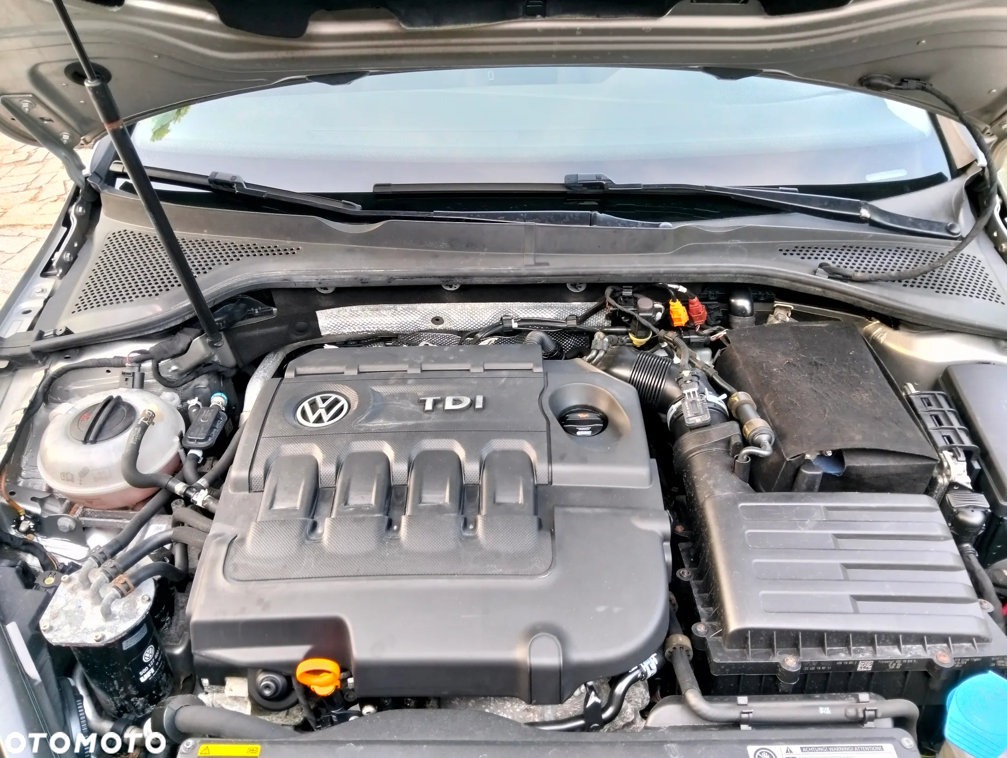 Volkswagen Golf VI 1.6 TDI Highline - 26