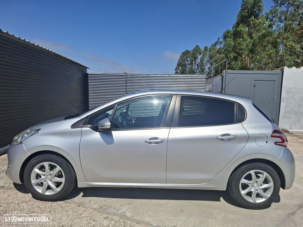 Peugeot 208 1.2 PureTech Active - 14