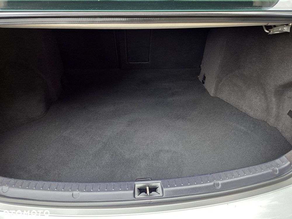 Toyota Avensis - 15