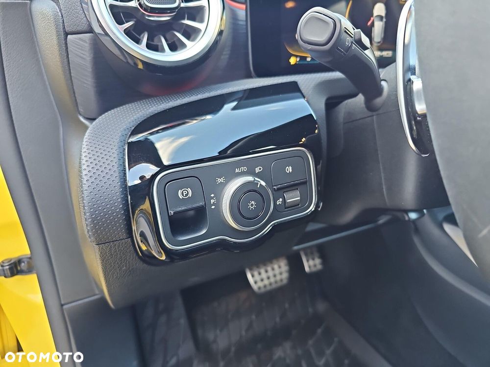 Mercedes-Benz Klasa A 45 S AMG 4-Matic 8G-DCT - 36