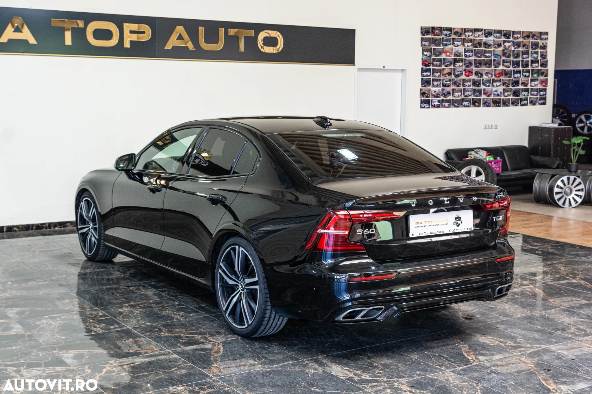Volvo S60 T5 AWD R-Design - 35