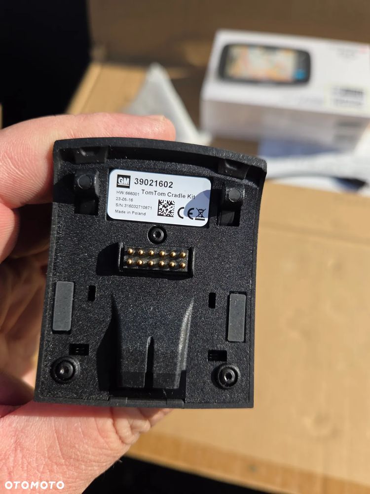 Nawigacja TomTom GO 40 Podstawka Opel Flexdock z systemem nawigacji Tomtom Go 40 39021599 39021602 - 3