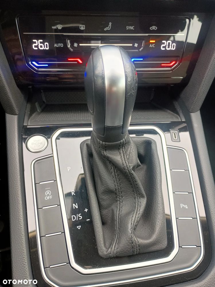 Volkswagen Passat 1.5 TSI EVO Business - 11