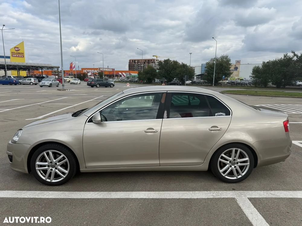Volkswagen Jetta 1.4 TSI Sportline - 3