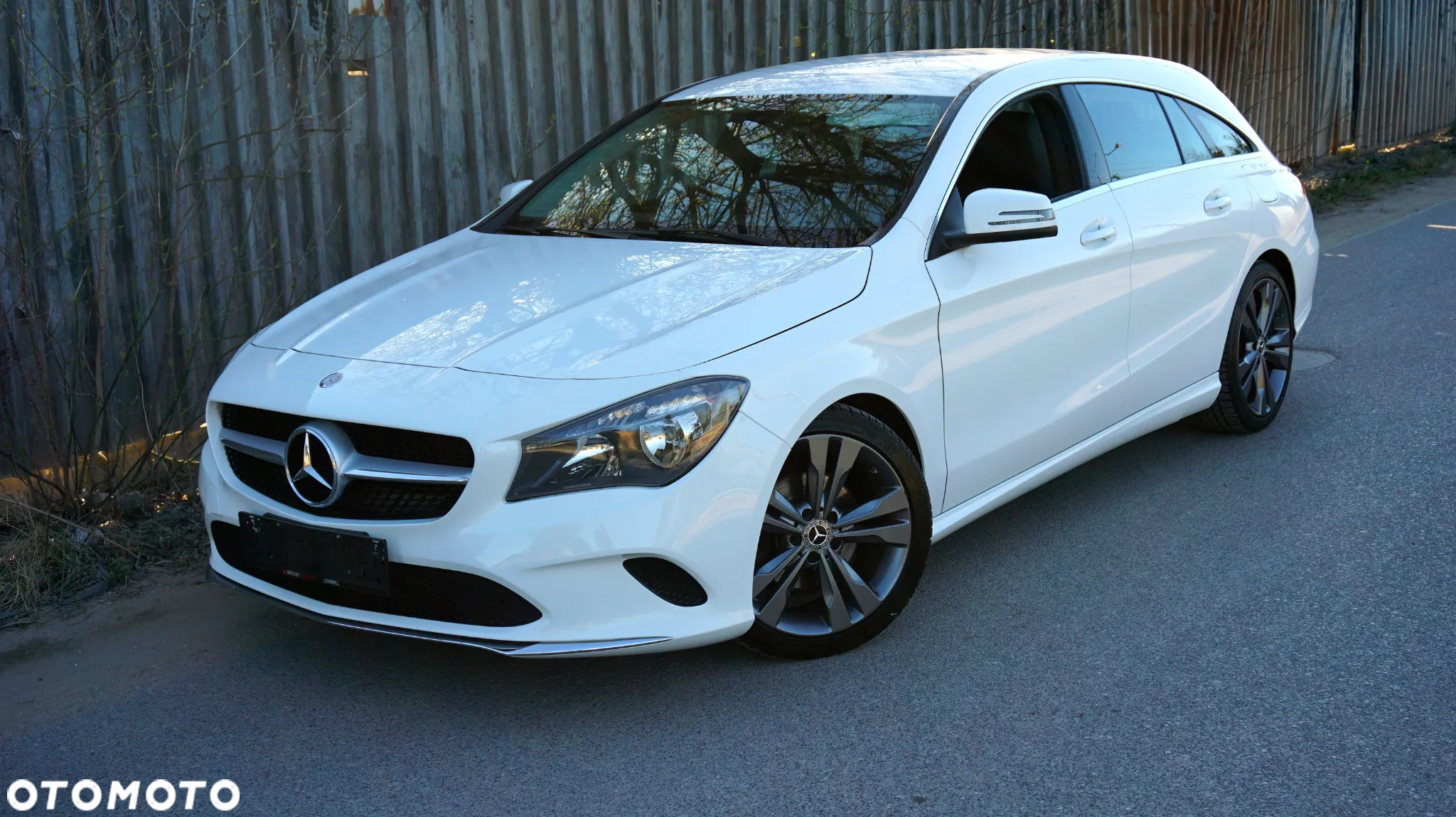 Mercedes-Benz CLA 180 d 7G-DCT - 26