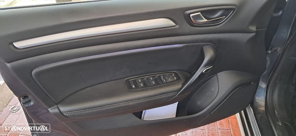 Renault Mégane Sport Tourer 1.5 Blue dCi Techno - 4