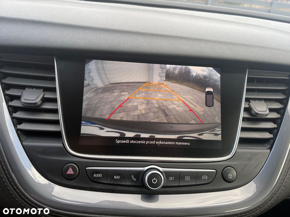 Opel Grandland X 1.2 Start/Stop Business Elegance - 16