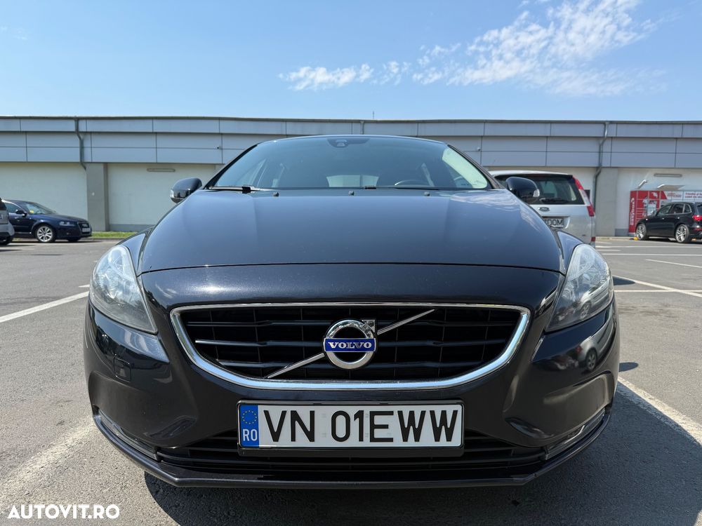 Volvo V40 D4 Momentum - 9