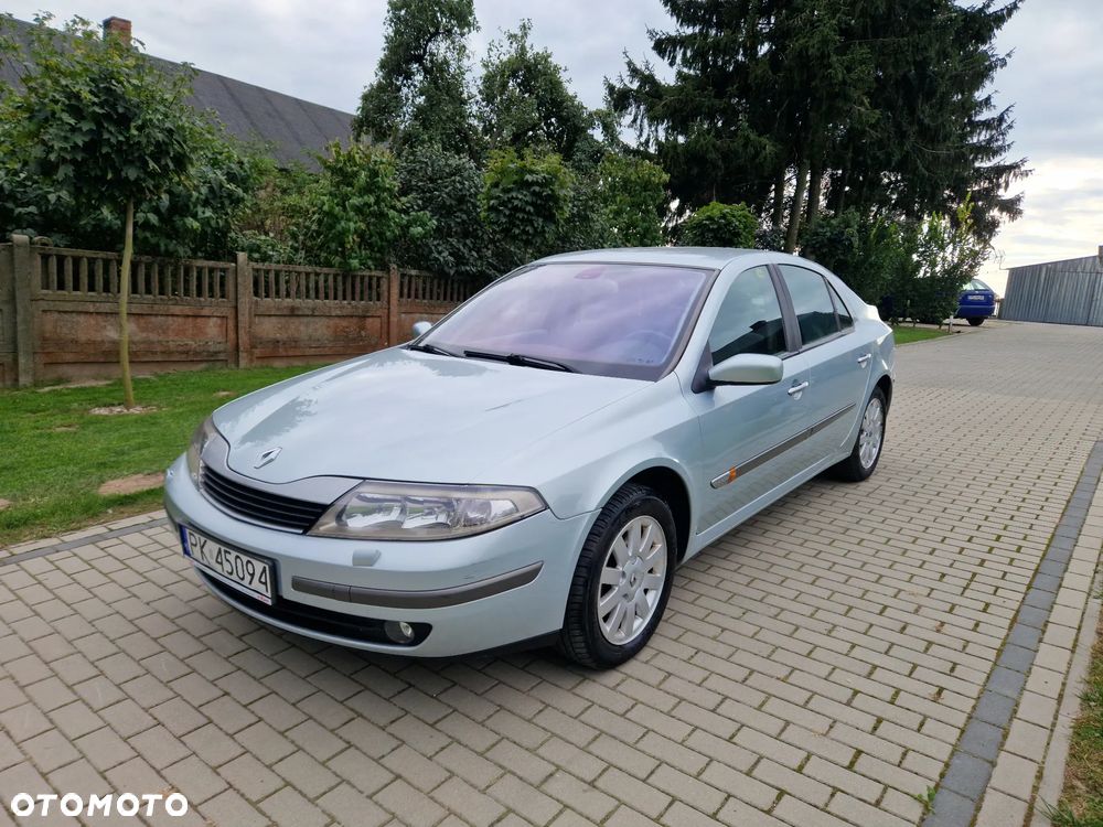 Renault Laguna - 1