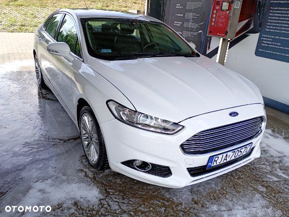 Ford Fusion - 1