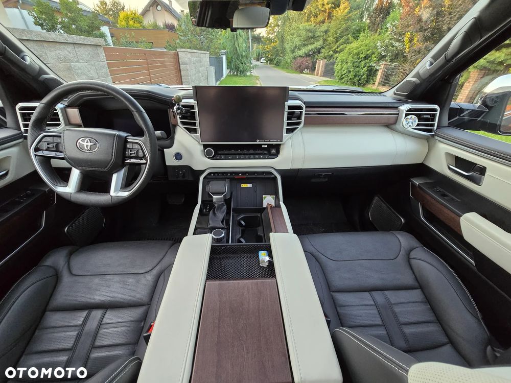 Toyota Tundra - 11