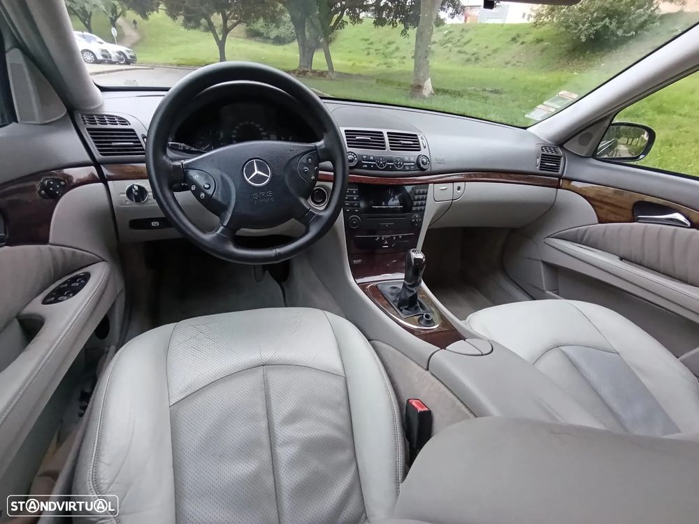 Mercedes-Benz E 220 CDi Elegance - 12