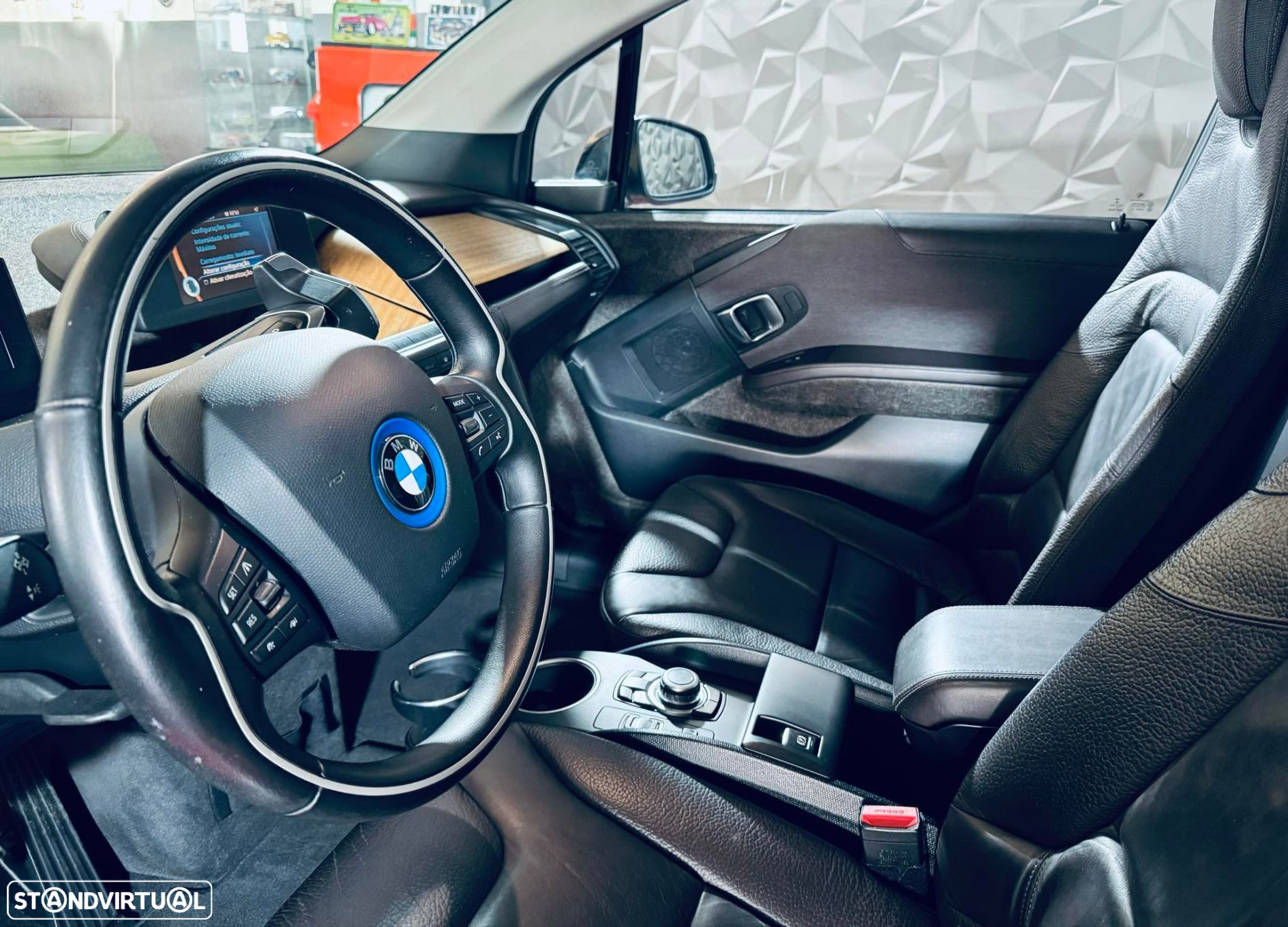 BMW i3 (60 Ah) - 32