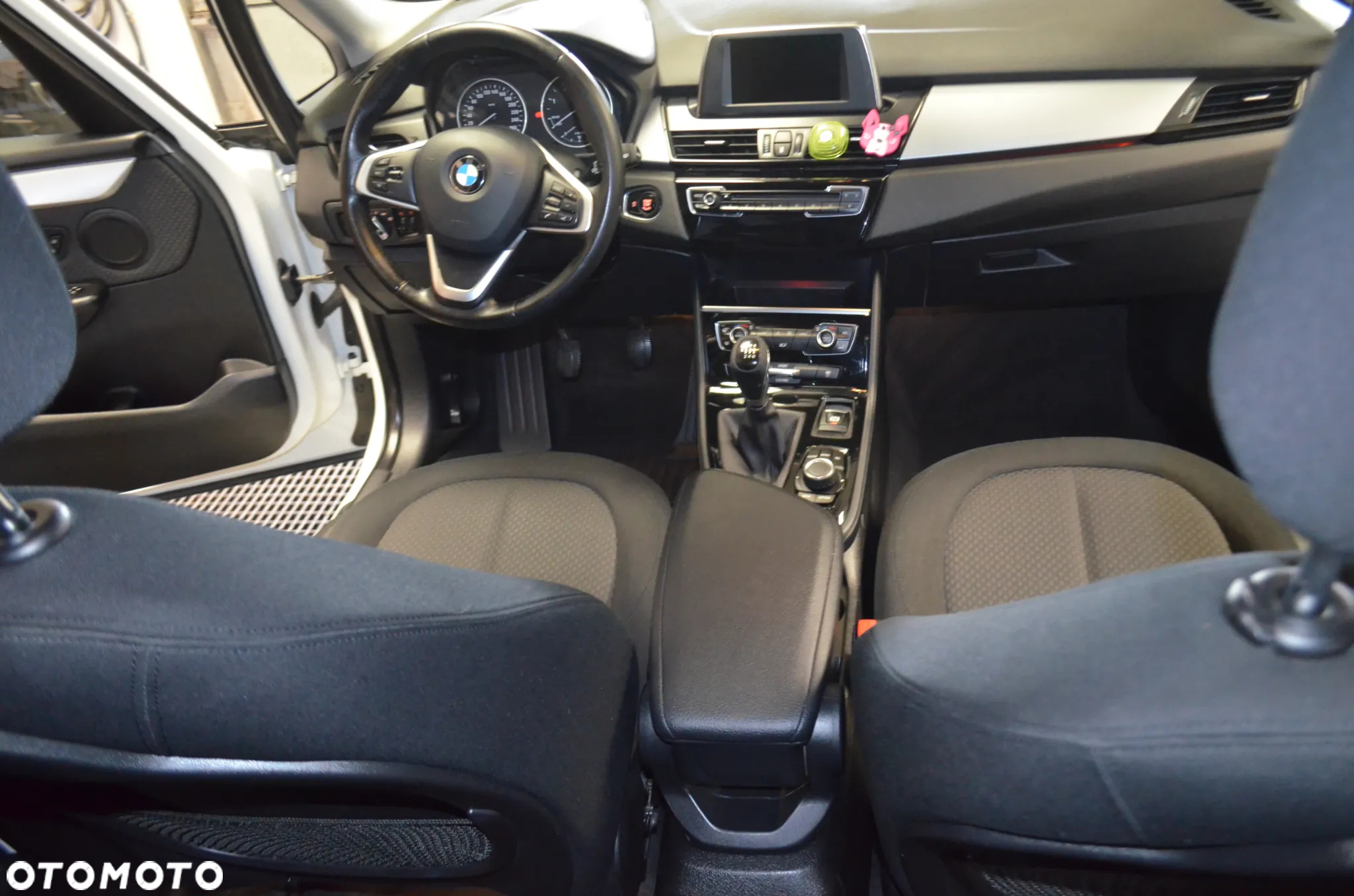 BMW Seria 2 216d - 21
