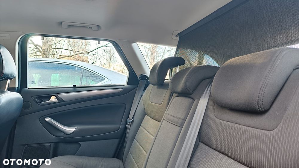 Ford Mondeo 2.0 TDCi Titanium S - 16