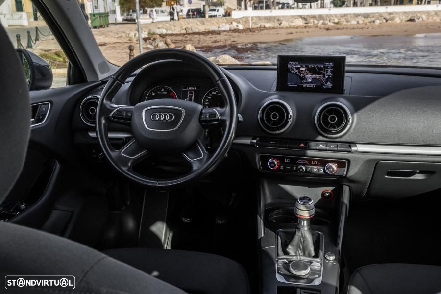Audi A3 Sportback 2.0 TDI - 31