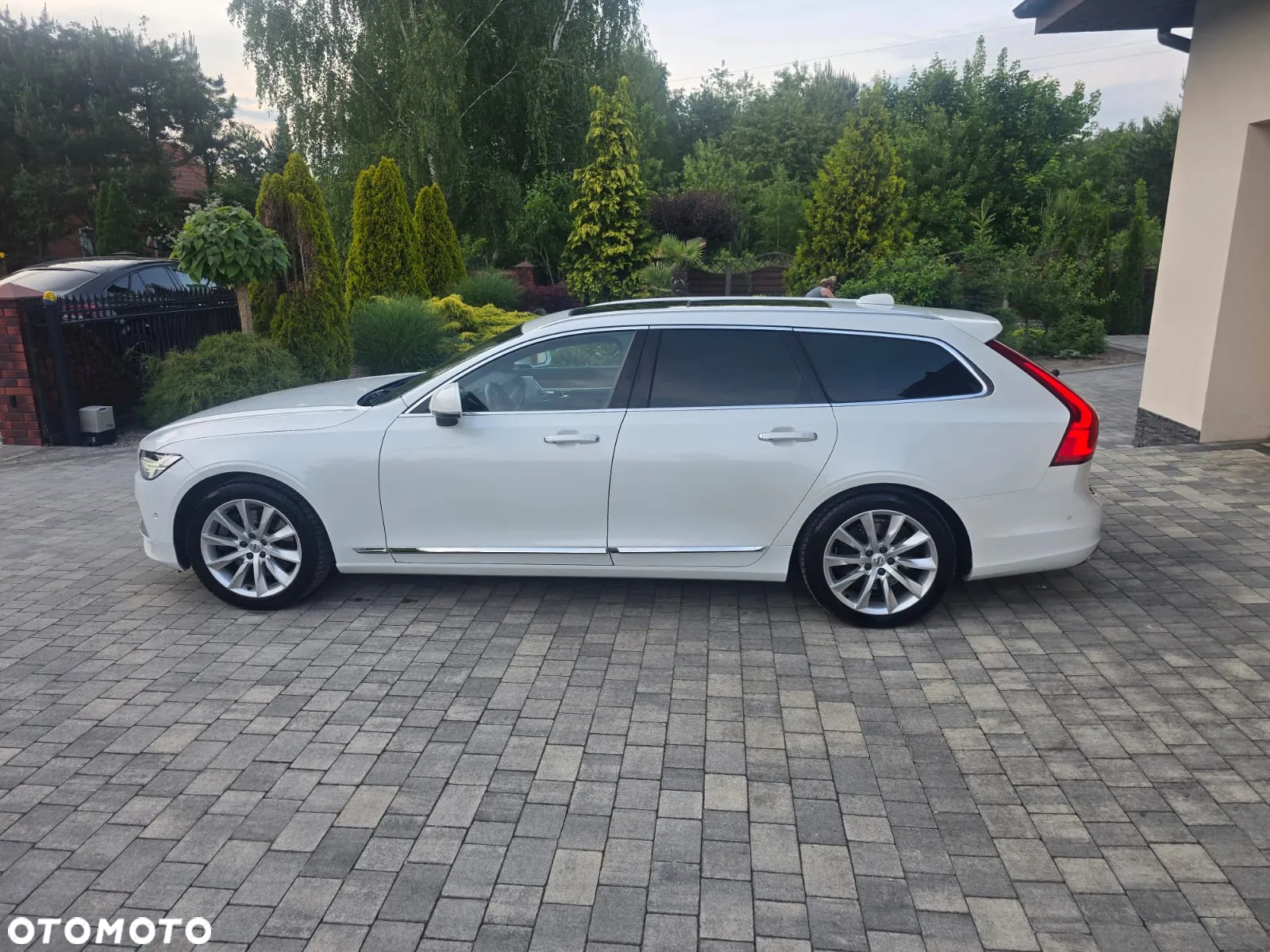 Volvo V90 D5 AWD Geartronic Inscription - 33