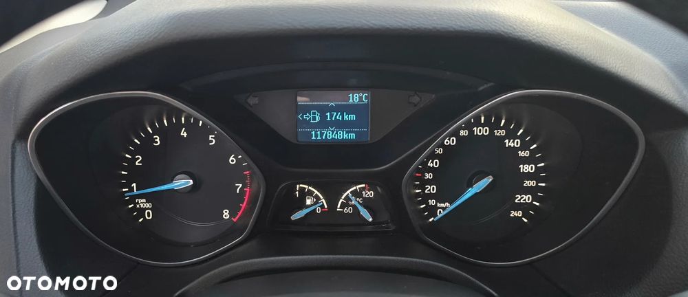 Ford Focus 1.6 Edition - 11