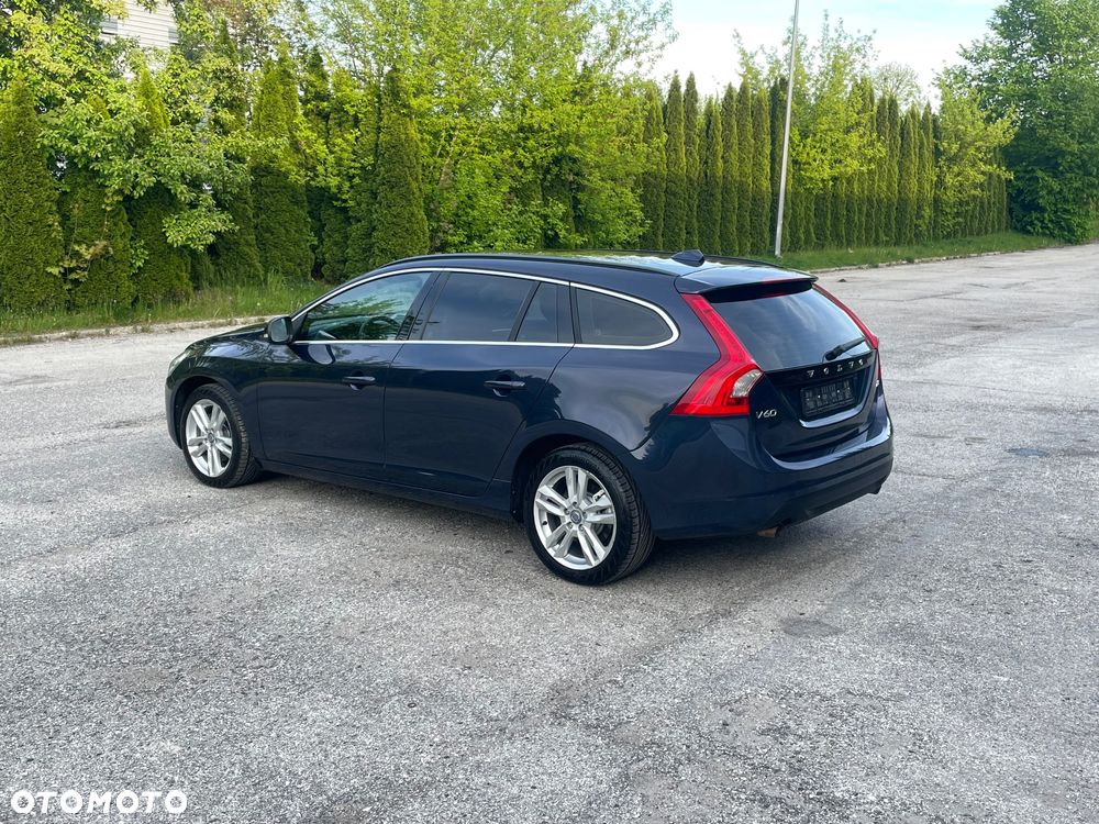 Volvo V60 T3 Kinetic - 37