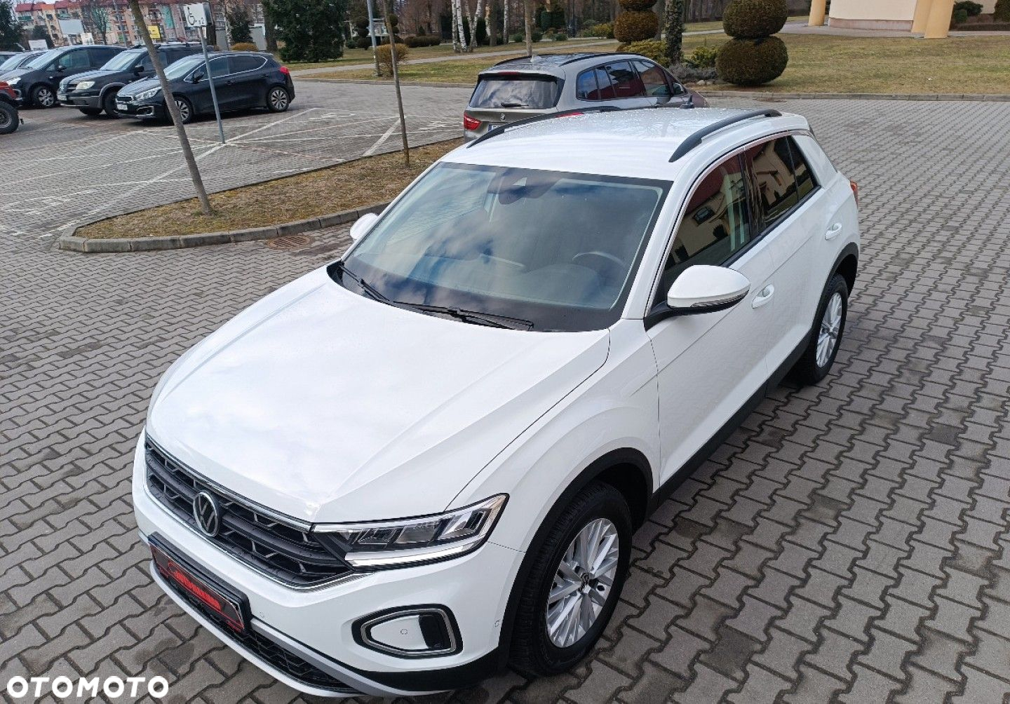 Volkswagen T-Roc - 4
