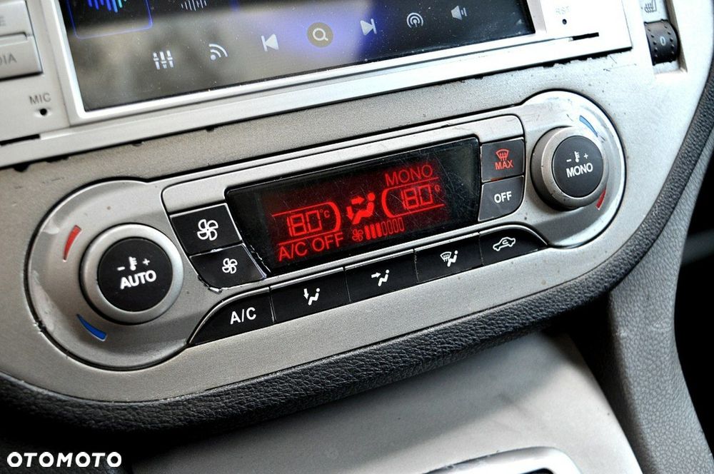 Ford Kuga 2.0 TDCi Titanium - 26