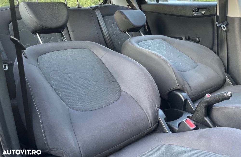 Hyundai i20 1.4 CRDi Style - 13