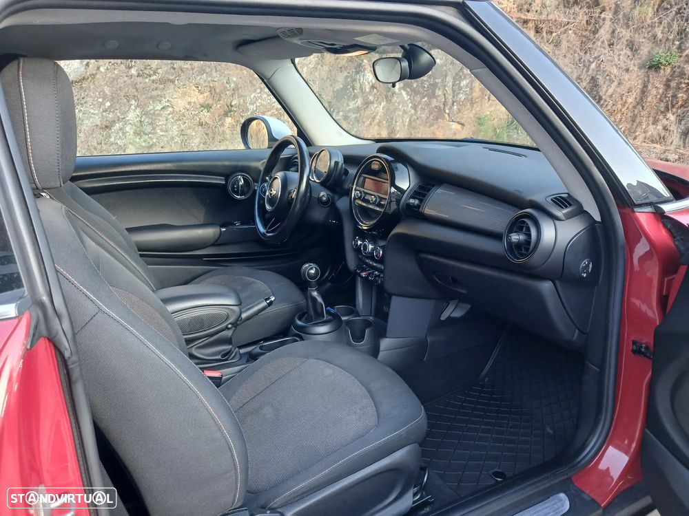 MINI 3 Portas Cooper D - 9