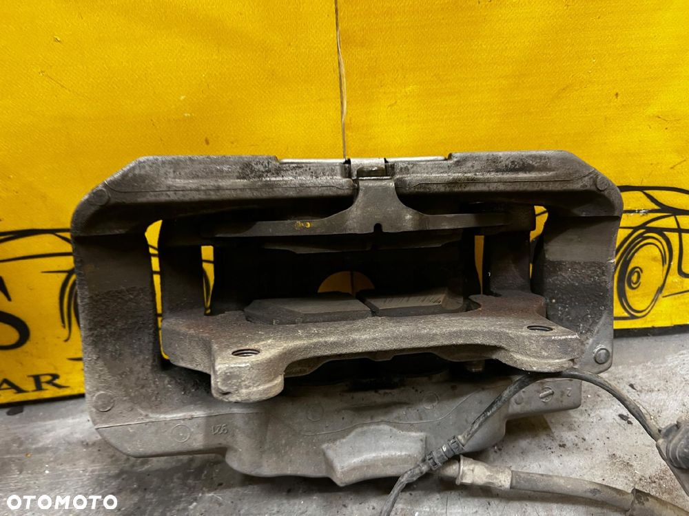 KOMPLET TARCZE ZACISKI KLOCKI HAMULCOWE AUDI A8 D4 - 4