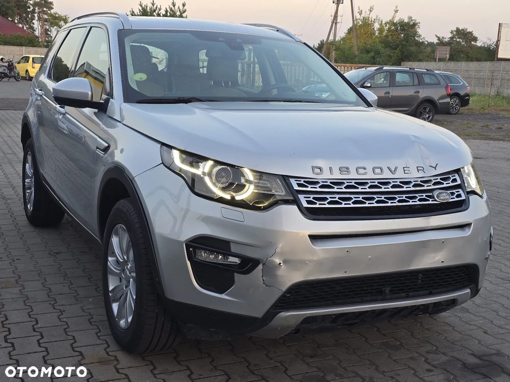 Land Rover Discovery Sport TD4 HSE Luxury - 29