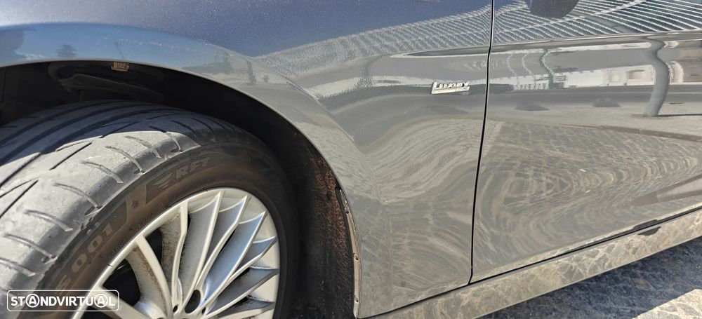 BMW 318 d Line Luxury Auto - 4