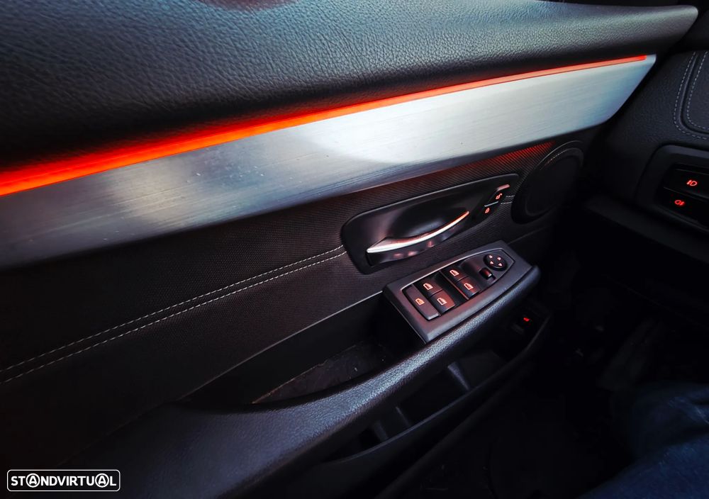 BMW 216 Active Tourer d Line Sport - 31