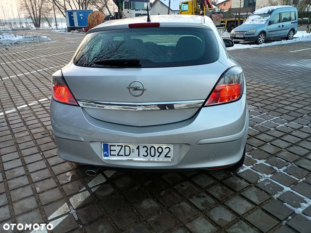 Opel Astra 1.8 16V Coupe - 2