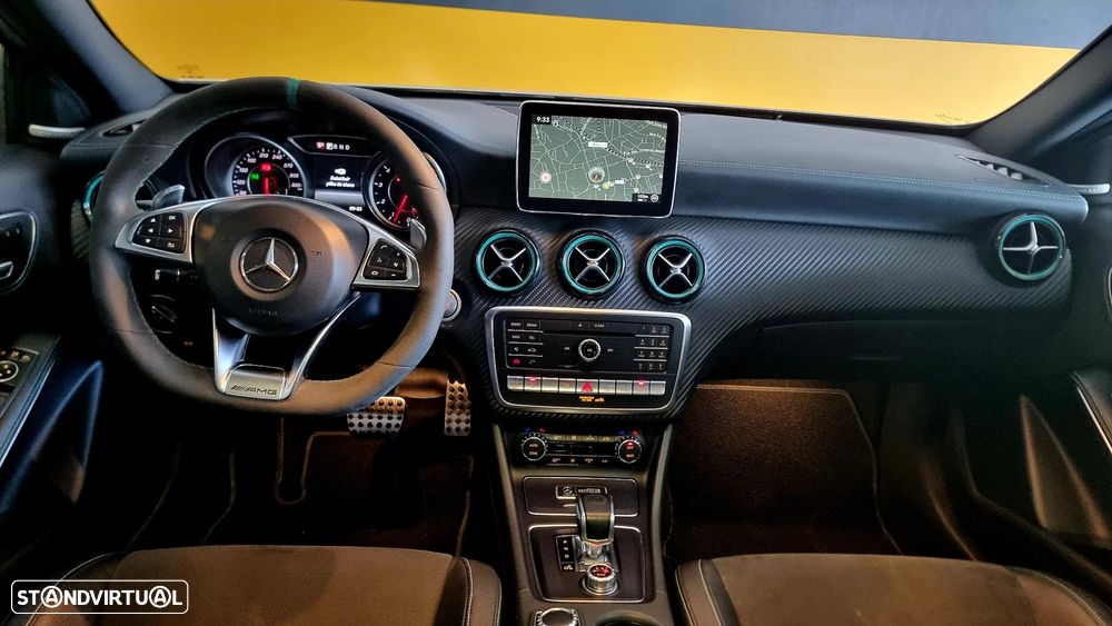 Mercedes-Benz A 45 AMG 4Matic Speedshift 7G-DCT PETRONAS 2015 World Champion Edition - 14