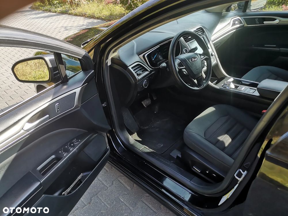 Ford Mondeo - 23
