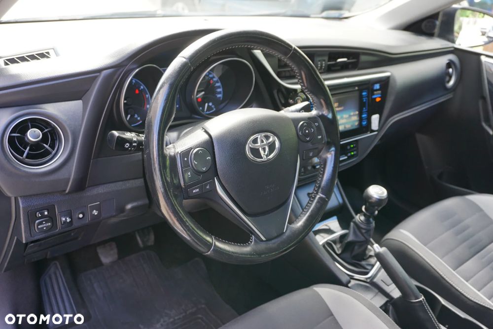 Toyota Auris 1.6 Comfort - 9
