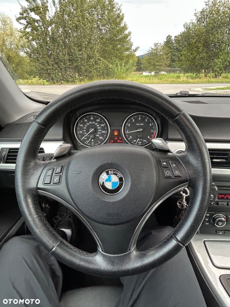BMW Seria 3 335i - 32